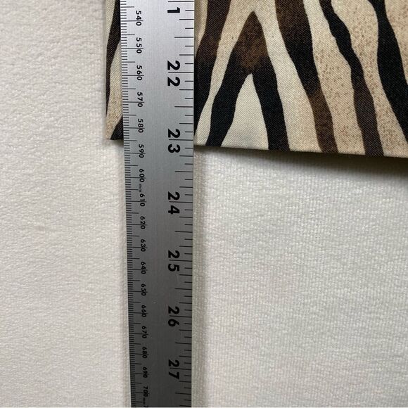 Chico's So Slimming Zebra Print Crop Pants Size 0.5 - Picture 12 of 12